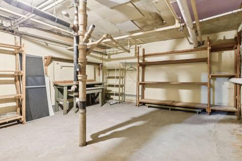 69 Milton Street N Saint Paul MN 55104