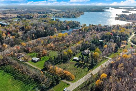 33175 N Lakes Trail Lindstrom MN 55045