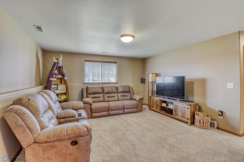 4794 Spencer Lane S Fargo ND 58104