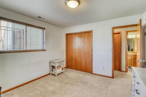 4794 Spencer Lane S Fargo ND 58104