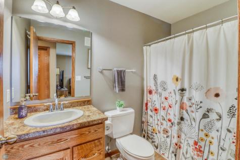 4794 Spencer Lane S Fargo ND 58104