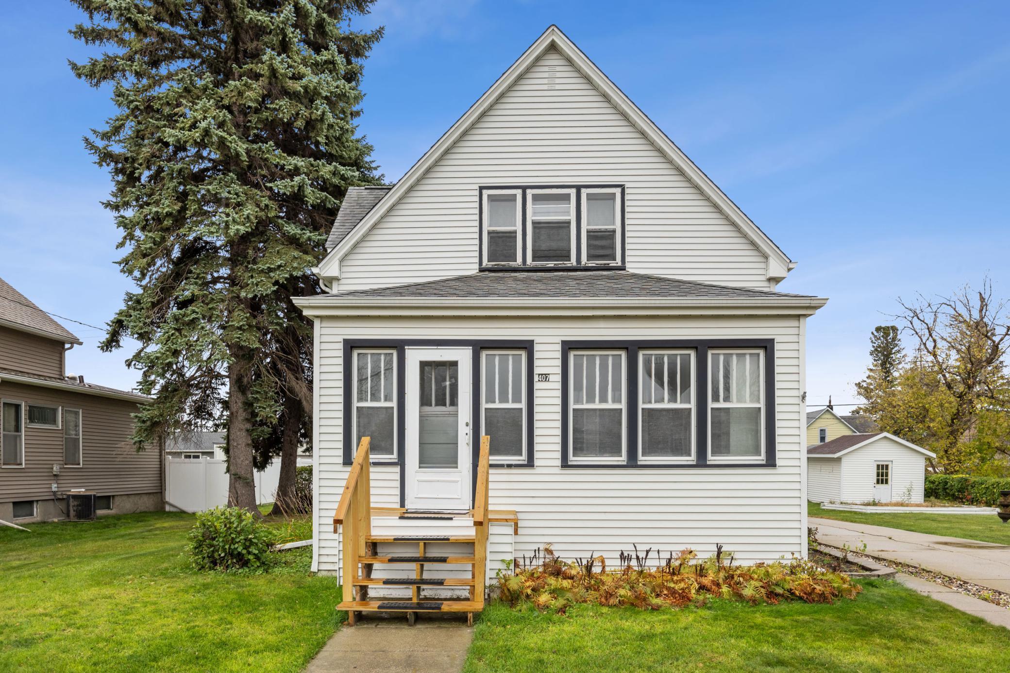 407 1st Avenue SE Dilworth MN 56529