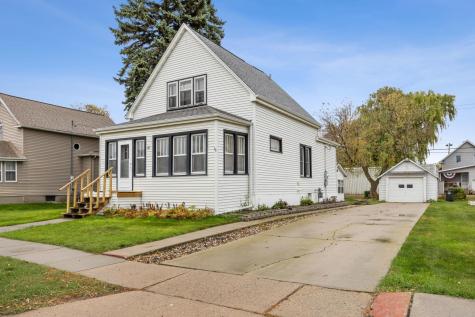 407 1st Avenue SE Dilworth MN 56529