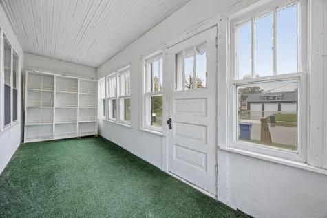 407 1st Avenue SE Dilworth MN 56529