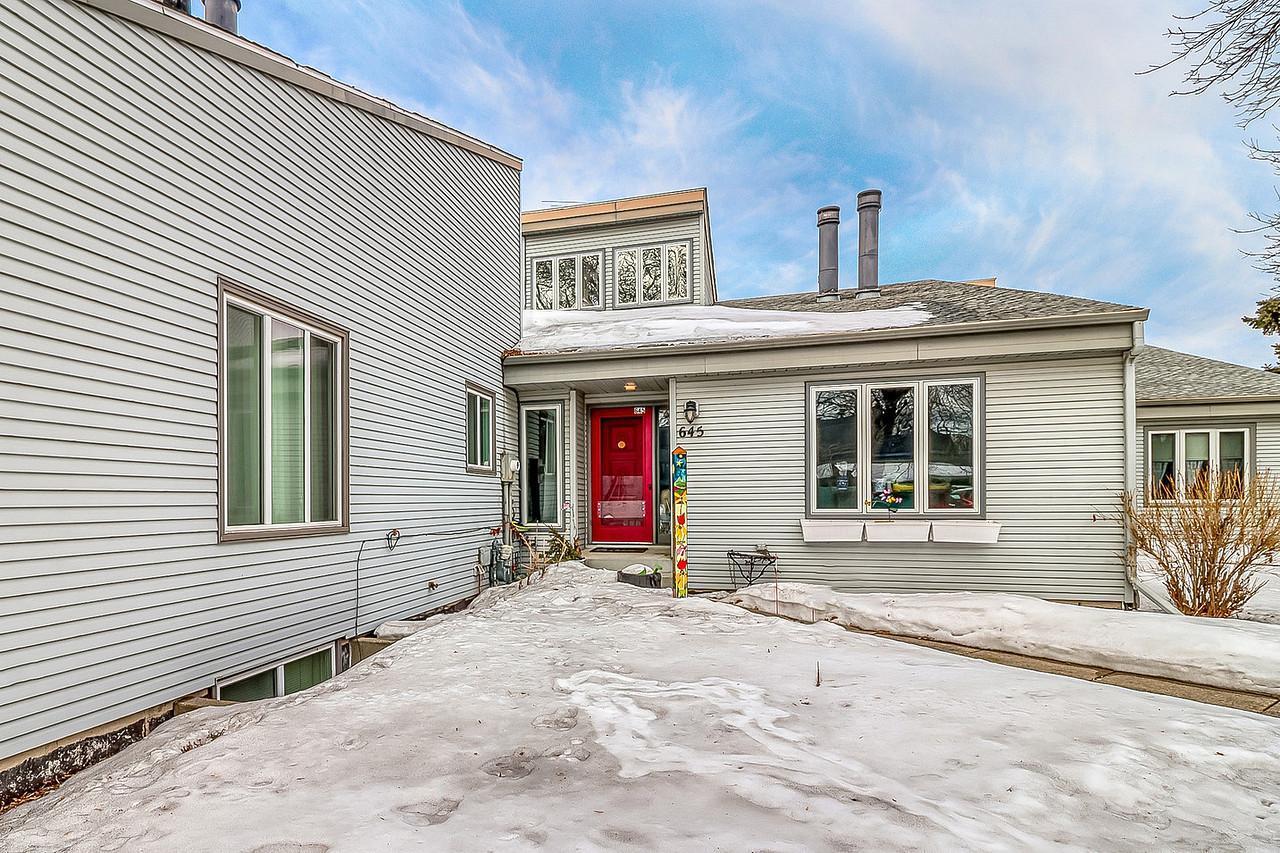 645 21st Avenue S Fargo ND 58103