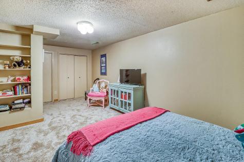 645 21st Avenue S Fargo ND 58103