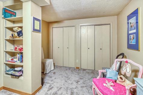 645 21st Avenue S Fargo ND 58103