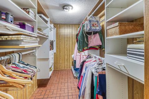 645 21st Avenue S Fargo ND 58103