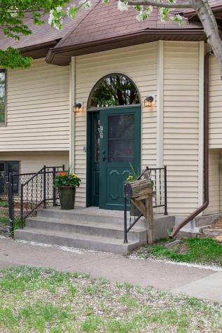 707 Hamline Avenue S Saint Paul MN 55116