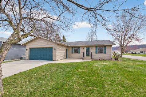 706 12th Street E Wabasha MN 55981