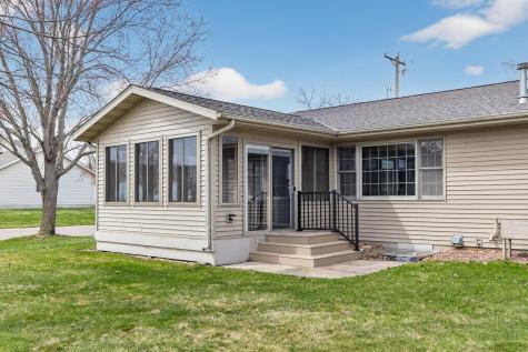 706 12th Street E Wabasha MN 55981