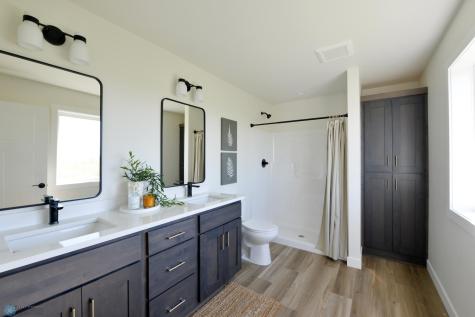 1182 Jill Drive W West Fargo ND 58078