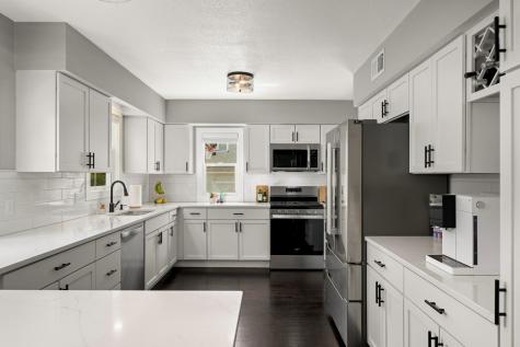 1764 Bohland Avenue Saint Paul MN 55116