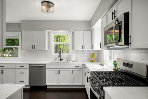 1764 Bohland Avenue Saint Paul MN 55116