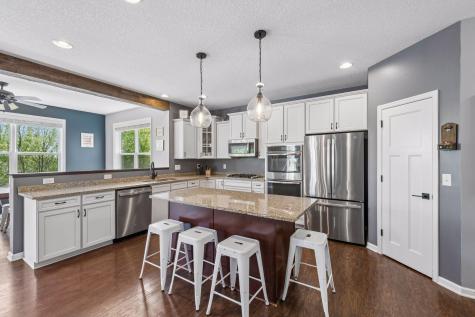 1113 Prairie View Lane Waconia MN 55387