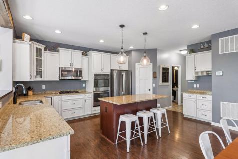 1113 Prairie View Lane Waconia MN 55387