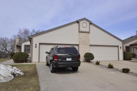 64 Conner Circle SW Rochester MN 55902