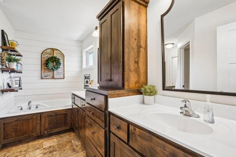 6321 151st Street Savage MN 55378