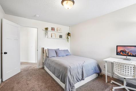 6321 151st Street Savage MN 55378