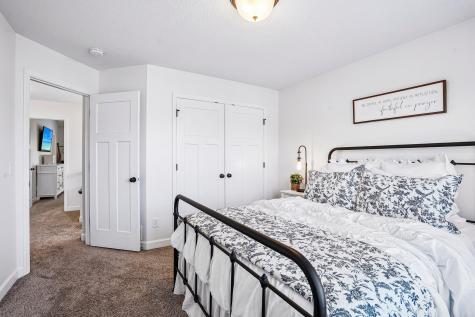 6321 151st Street Savage MN 55378