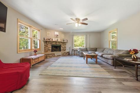 1422 S 7th Street Brainerd MN 56401