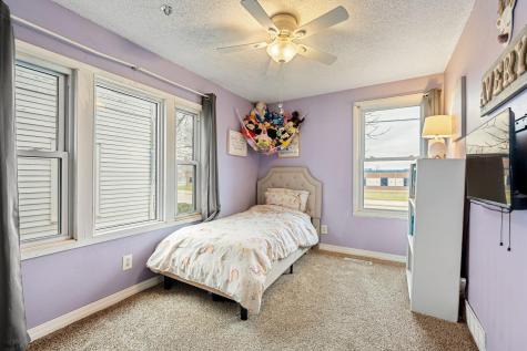 127 E Mckinley Street Owatonna MN 55060