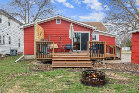 127 E Mckinley Street Owatonna MN 55060