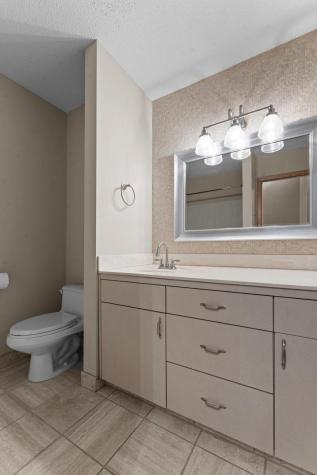 8405 137th Court Apple Valley MN 55124