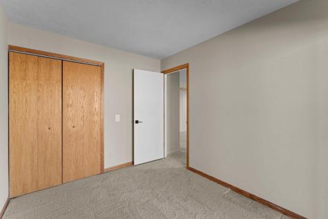 8405 137th Court Apple Valley MN 55124