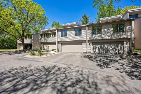 8405 137th Court Apple Valley MN 55124
