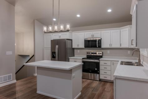 3246 36th Avenue S Moorhead MN 56560