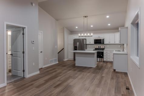3246 36th Avenue S Moorhead MN 56560