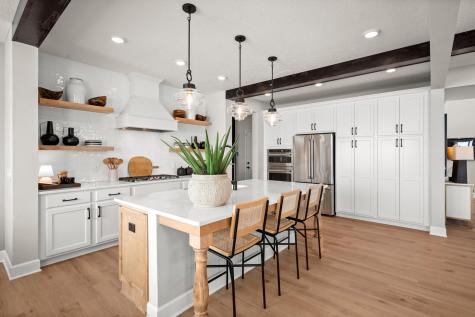 1020 Oakwood Circle Delano MN 55328