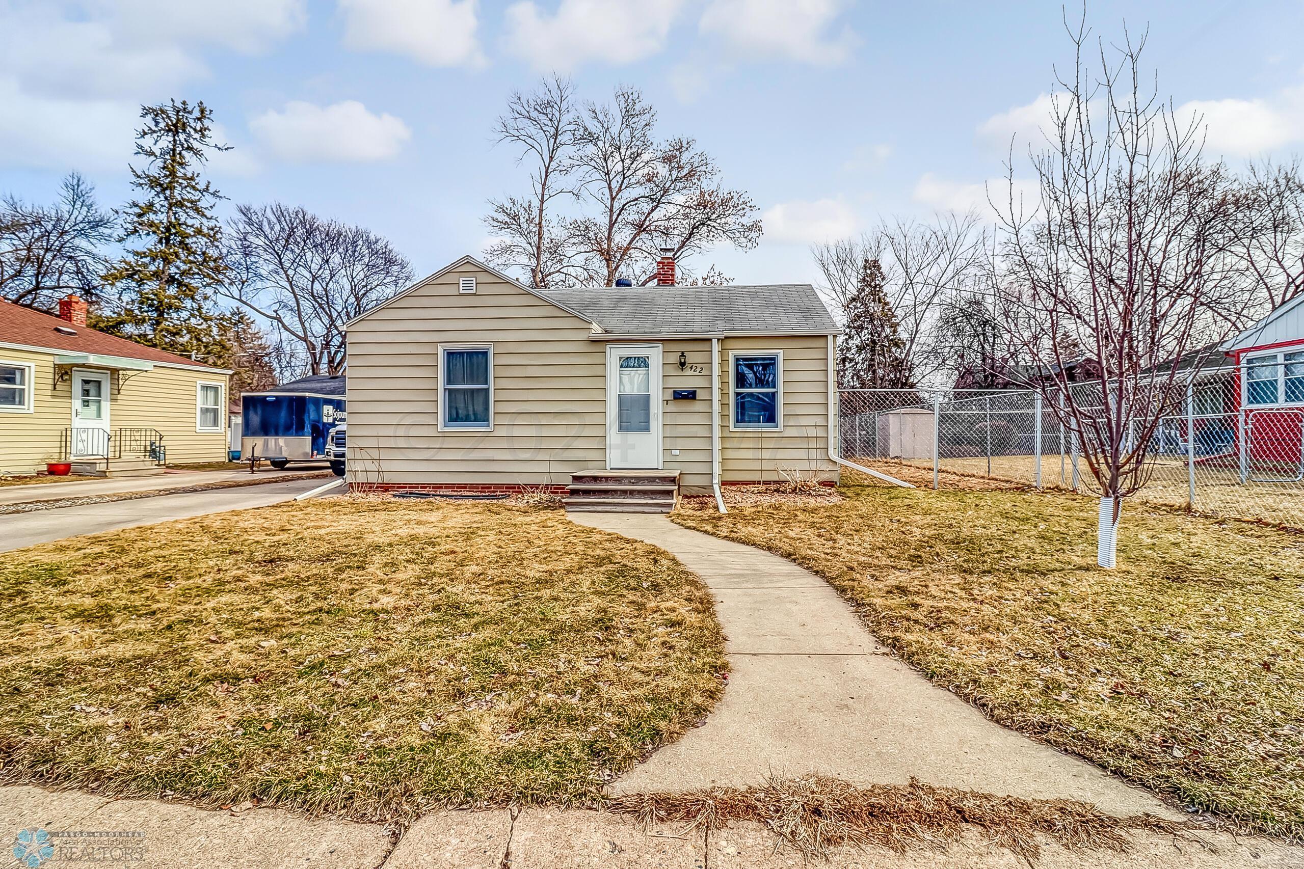 422 Dudrey Court Moorhead MN 56560