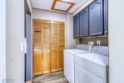 422 Dudrey Court Moorhead MN 56560