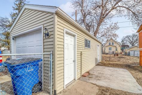 422 Dudrey Court Moorhead MN 56560