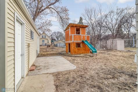 422 Dudrey Court Moorhead MN 56560
