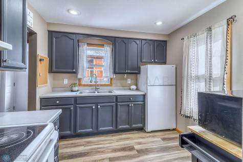 422 Dudrey Court Moorhead MN 56560