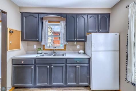 422 Dudrey Court Moorhead MN 56560