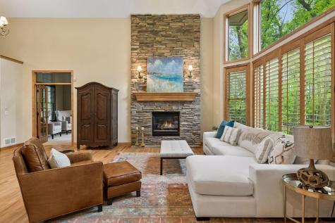 9001 Springwood Drive Woodbury MN 55125