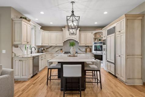 9001 Springwood Drive Woodbury MN 55125