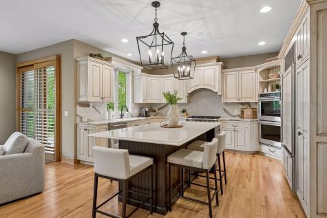 9001 Springwood Drive Woodbury MN 55125