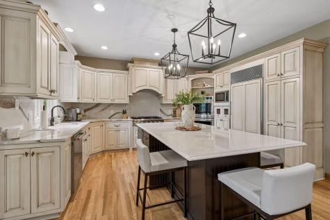 9001 Springwood Drive Woodbury MN 55125