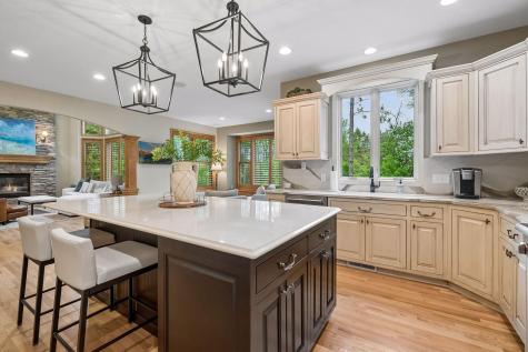 9001 Springwood Drive Woodbury MN 55125