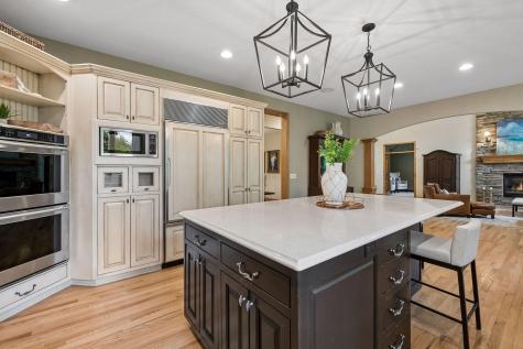 9001 Springwood Drive Woodbury MN 55125