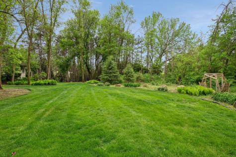 9001 Springwood Drive Woodbury MN 55125