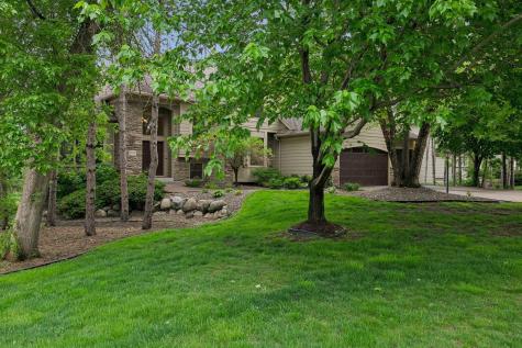 9001 Springwood Drive Woodbury MN 55125