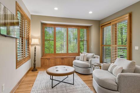 9001 Springwood Drive Woodbury MN 55125