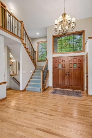 9001 Springwood Drive Woodbury MN 55125