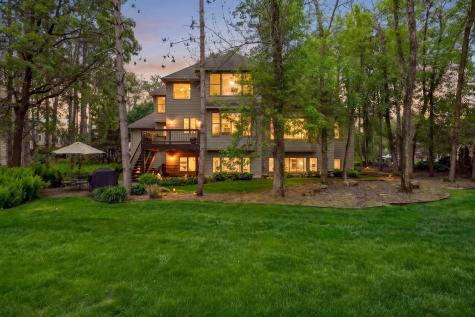 9001 Springwood Drive Woodbury MN 55125